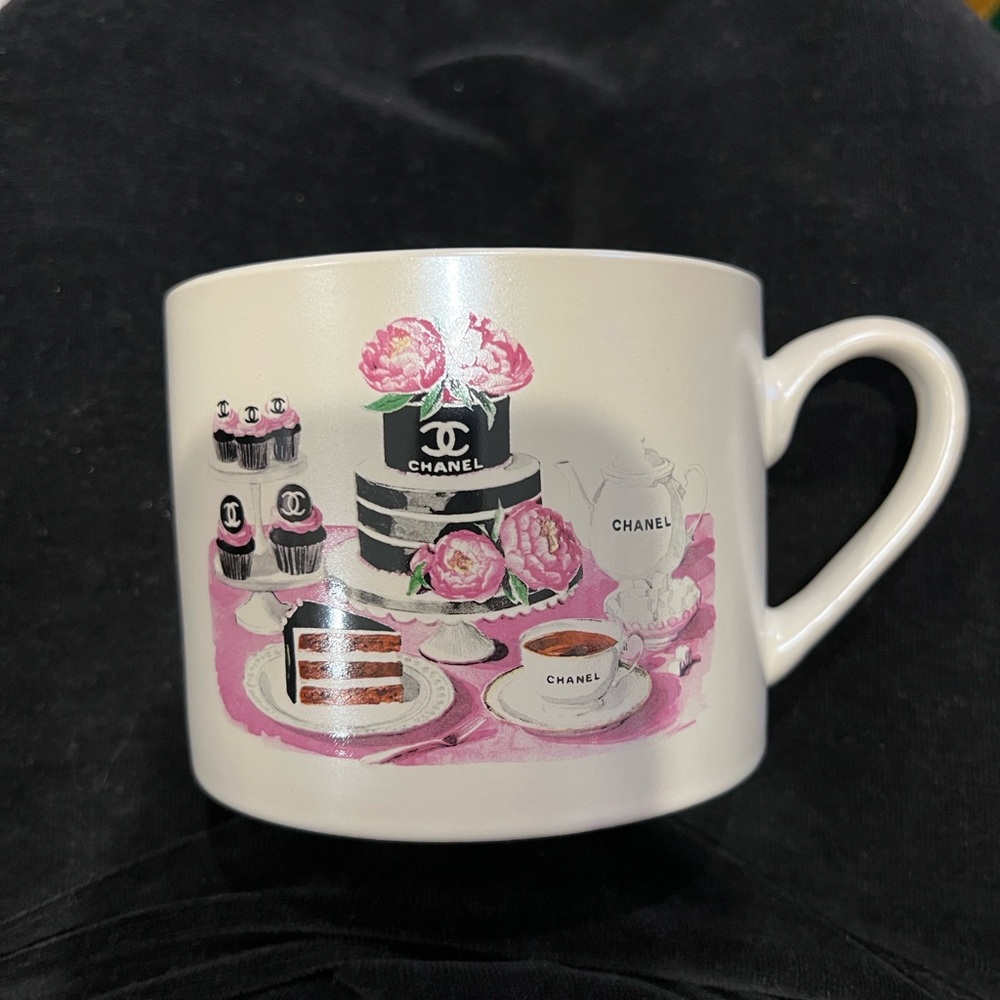 Designer Mug NWT
